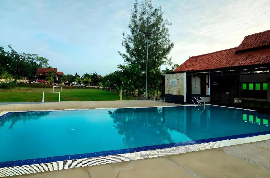 Malacca Oyo Home 90745 Desa Balqis Beach Resort מראה חיצוני תמונה